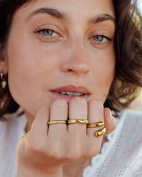 [[Colore:Oro,shopthelook]]