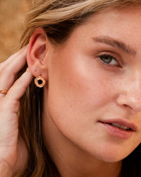 [[Colore:Oro Rosa,shopthelook]]