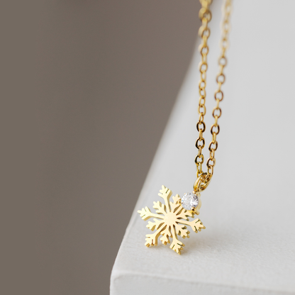GRATIS Sparkling Snowflake Collana Oro