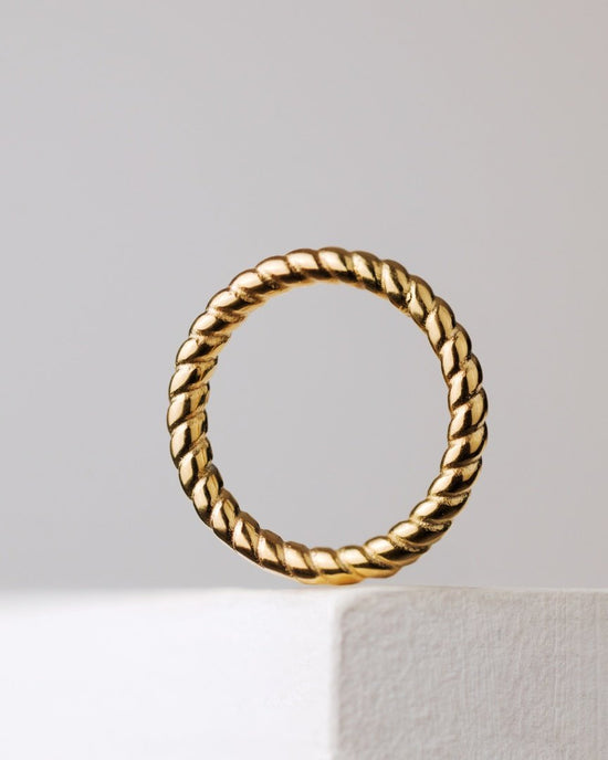 Endless Twist Anello Oro