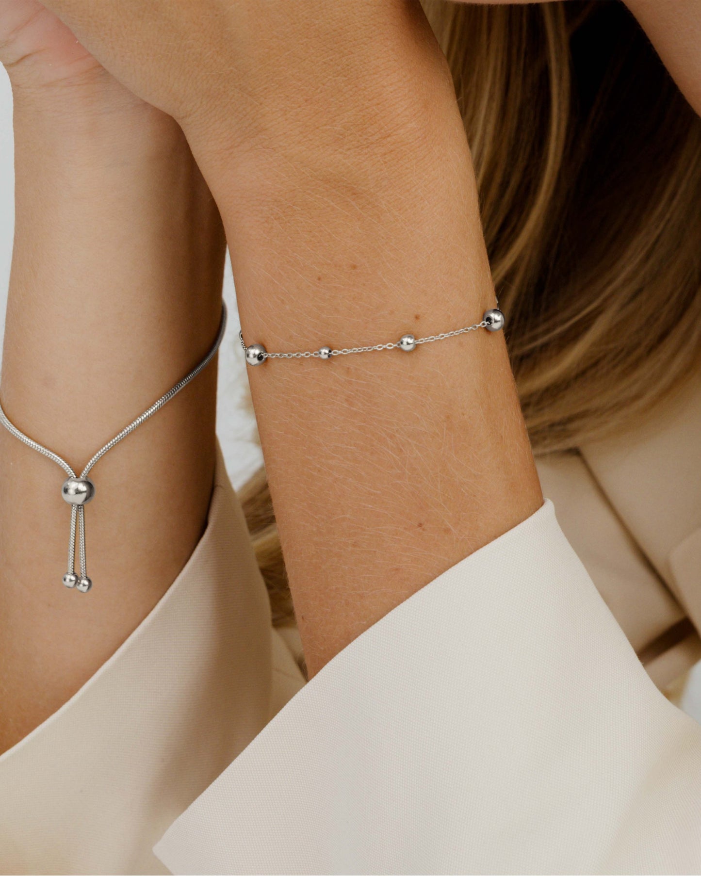 [[Colore:Argento,shopthelook]]