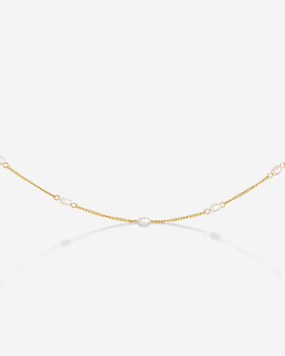 Pearl after Pearl Choker Oro