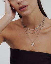 [[Colore:Argento,shopthelook]]
