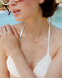 [[Farbe:Gold,shopthelook]]