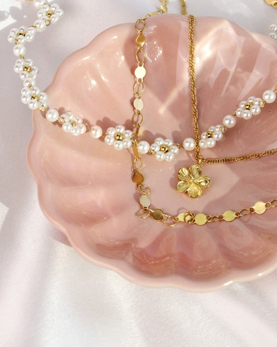 Bonita Flor Choker Oro