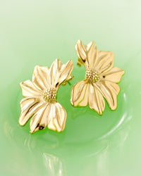 [[Farbe:Gold]]