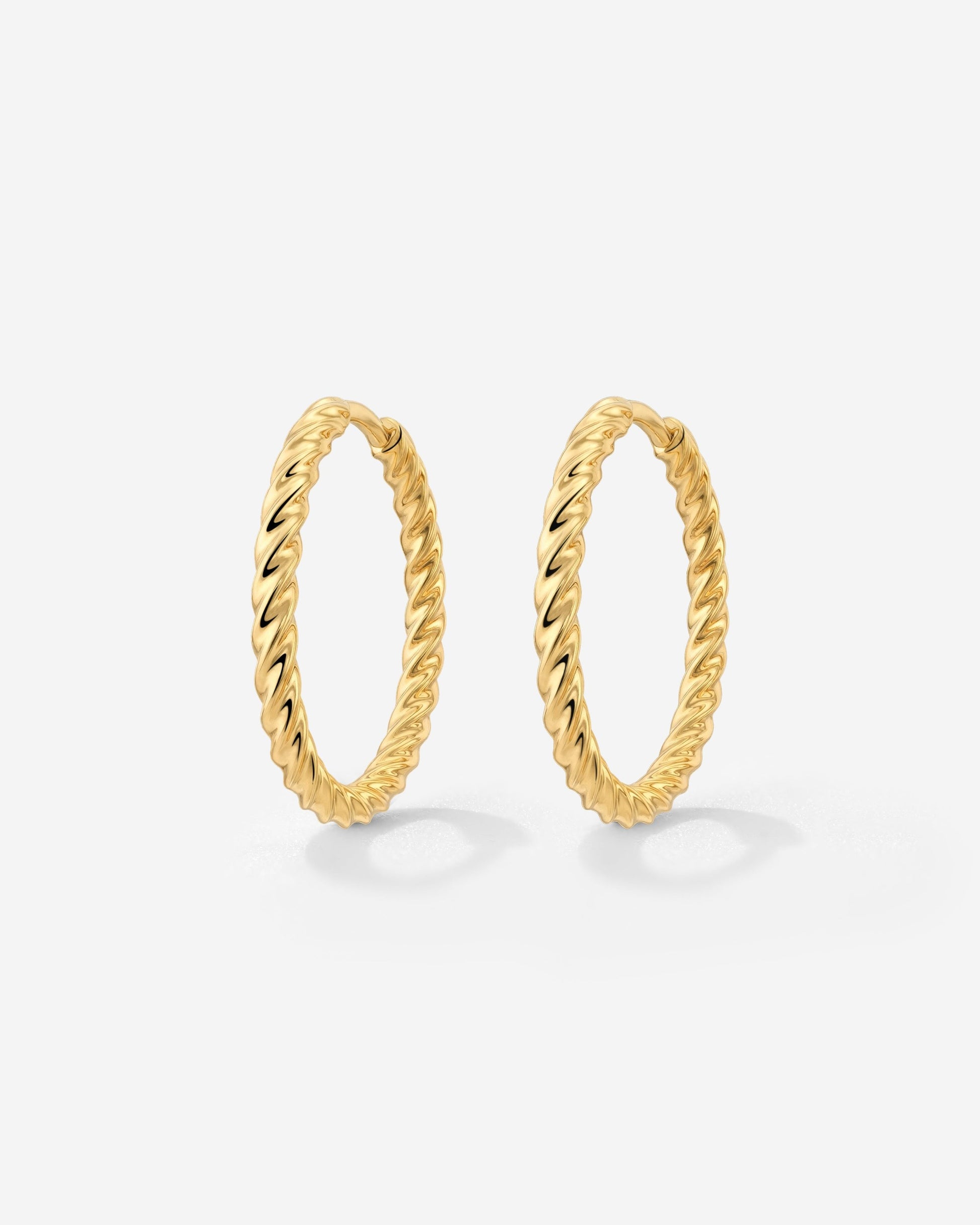 Twisted Hoops Medium Oro