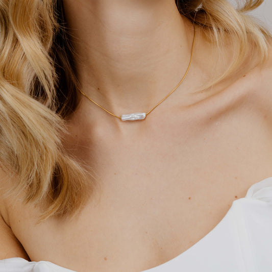 Luminous Pearl Choker Oro