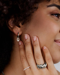 [[Colore:Argento,shopthelook]]