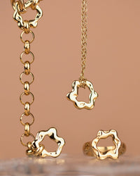 [[Farbe:Gold]]