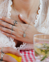 [[Colore:Argento,shopthelook]]