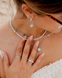 [[Farbe:Silber,shopthelook]]
