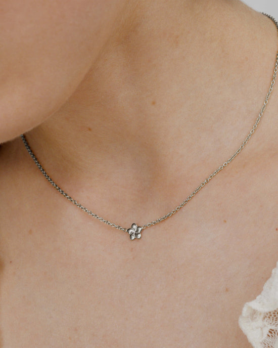 Floral Glow Choker Argento