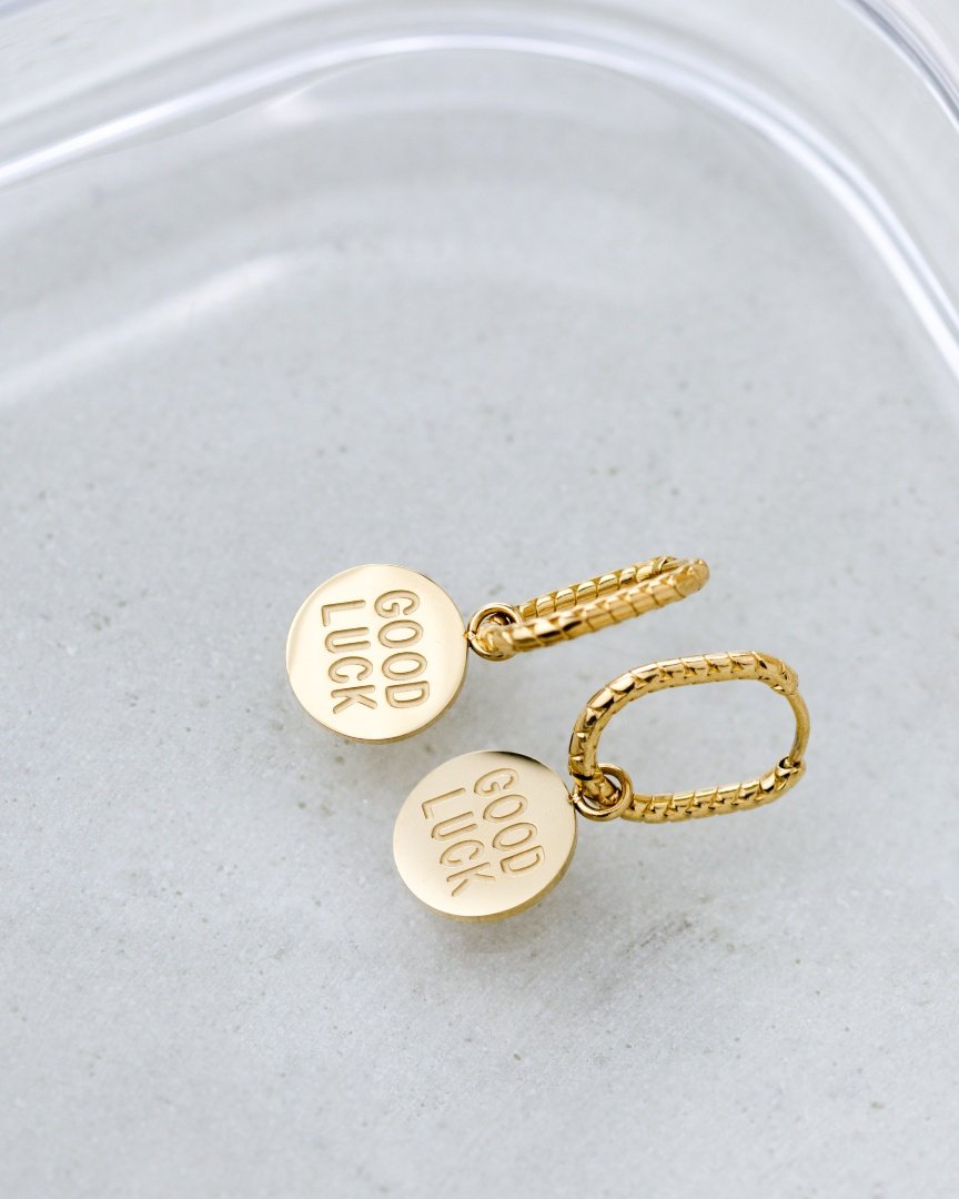 [[Farbe:Gold]]