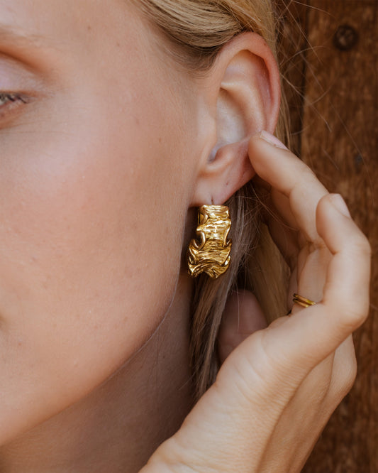 Cute Coral Hoops Oro