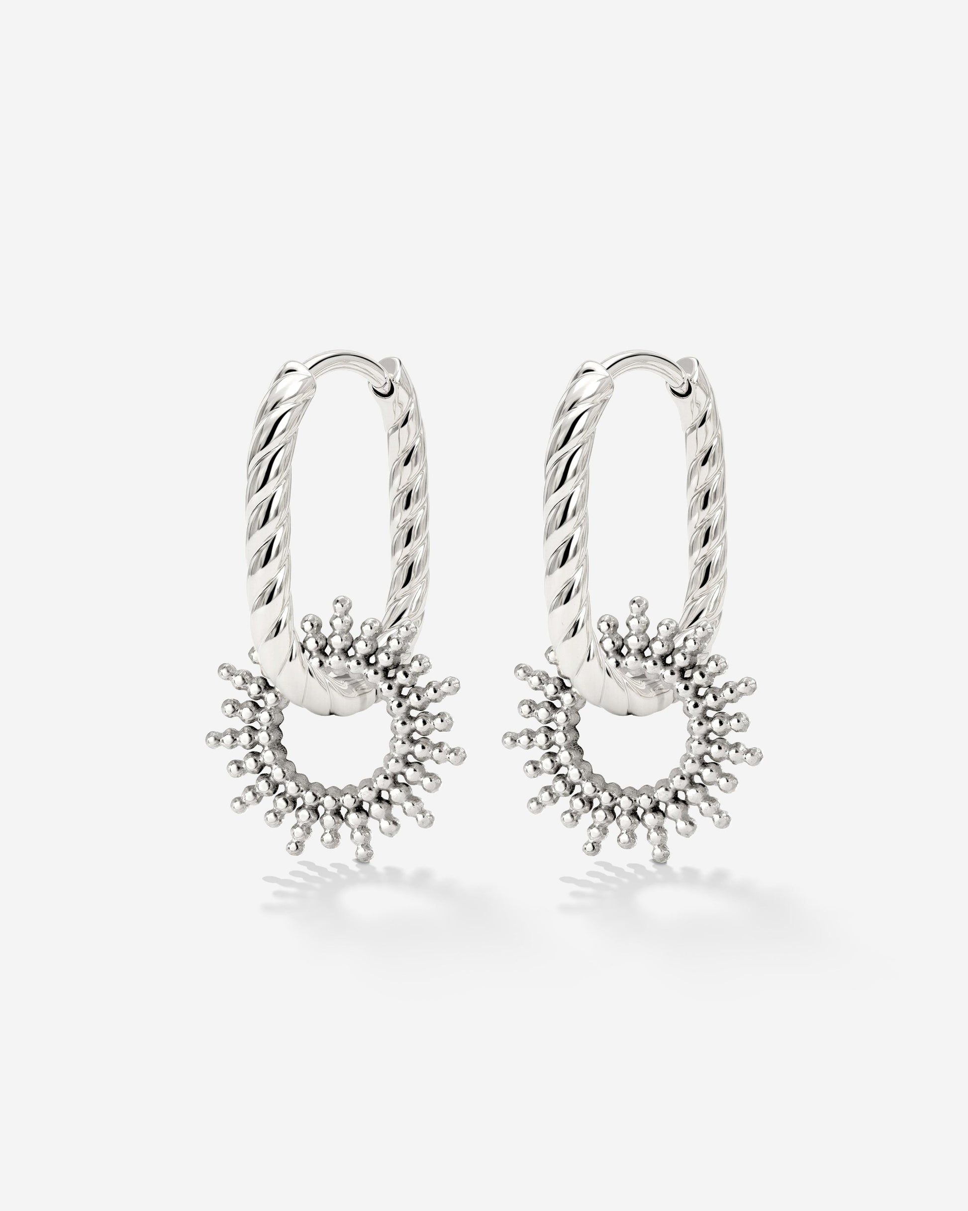 Sunny Oval Twisted Hoop Set Baby Argento