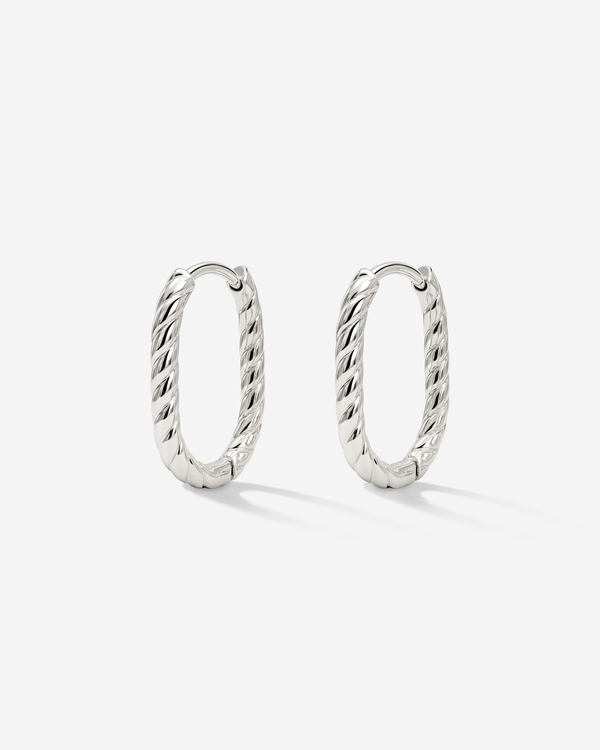 Oval Twisted Hoops Baby Argento