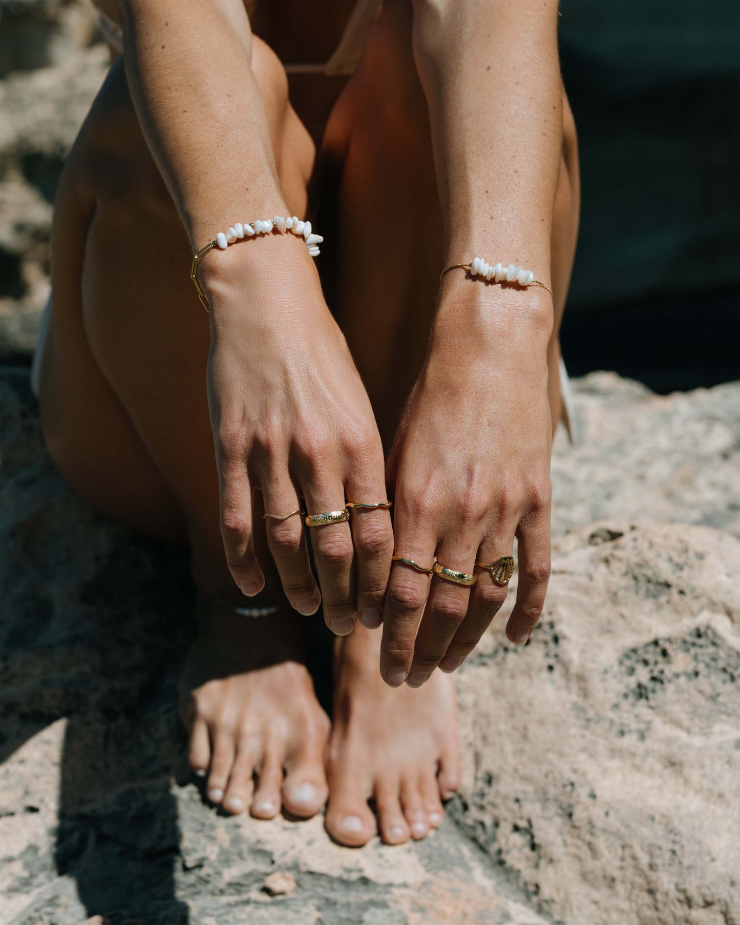 [[Colore:Oro,shopthelook]]