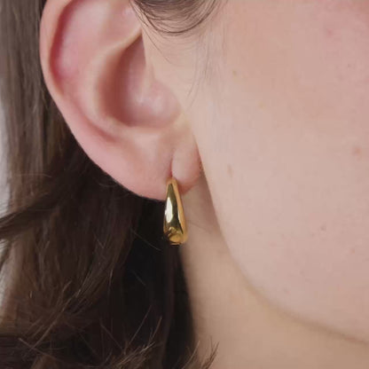 Gilded Curve Hoops Oro